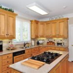 Tiled_backplash_42_cabinetry