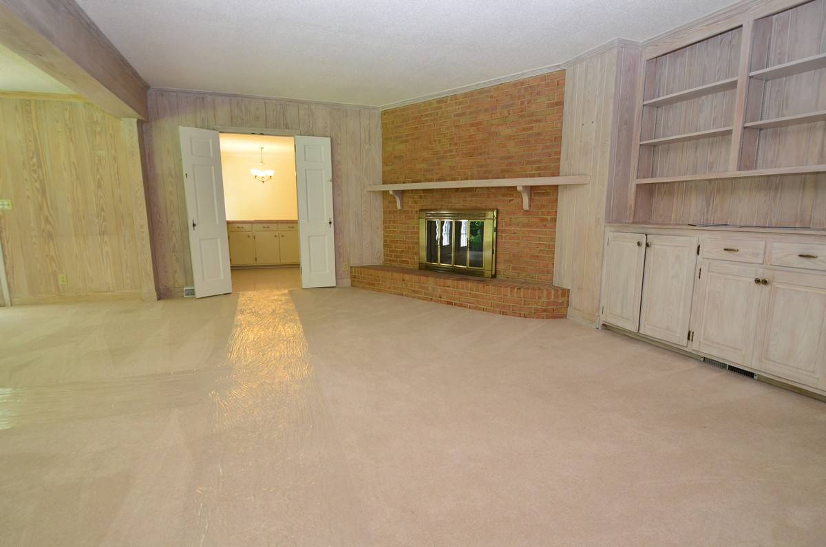 Best Price Per Square Footage in Providence HS Zone 4400 Tilley