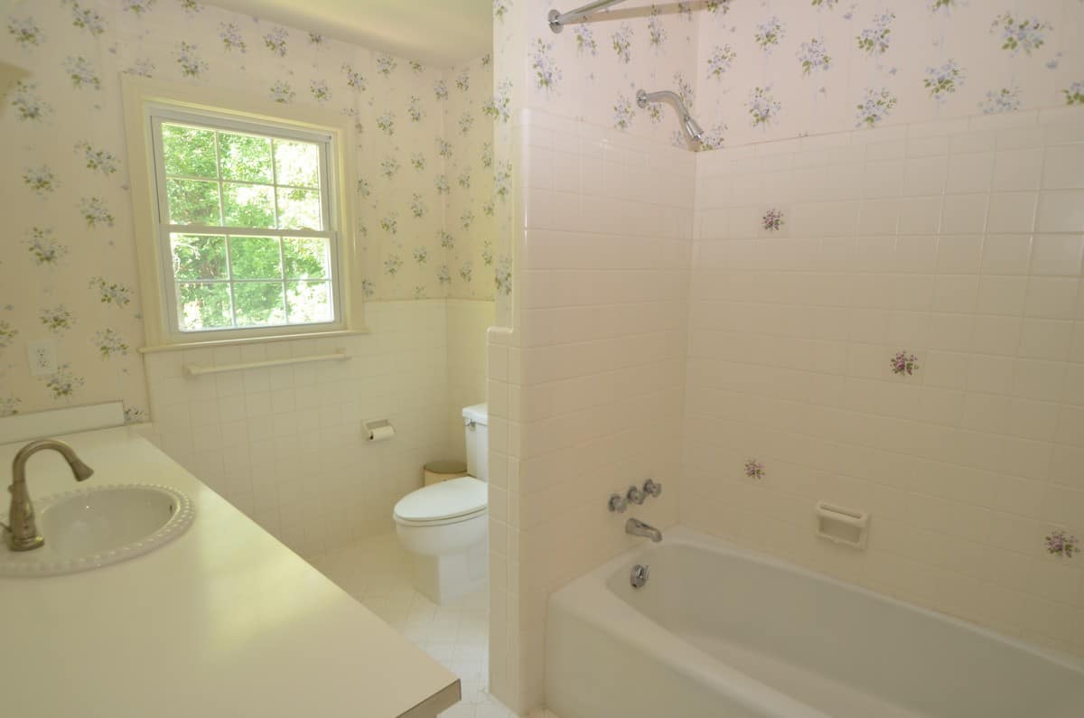 Best Price Per Square Footage in Providence HS Zone 4400 Tilley