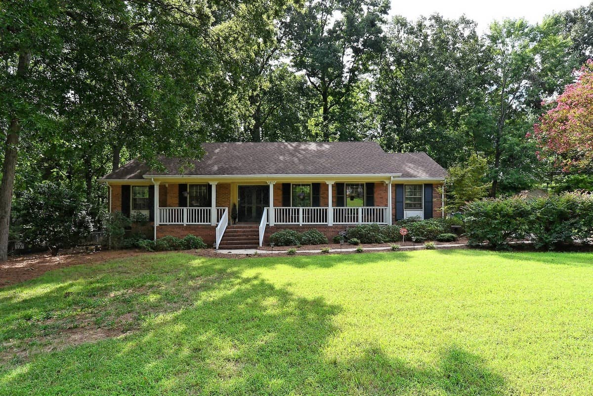 6807 Heatherford Drive Charlotte NC Olde Providence Full Brick Ranch