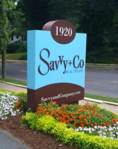 SavvyAndCompanyRealEstate The Maxwell House Group Real Estate