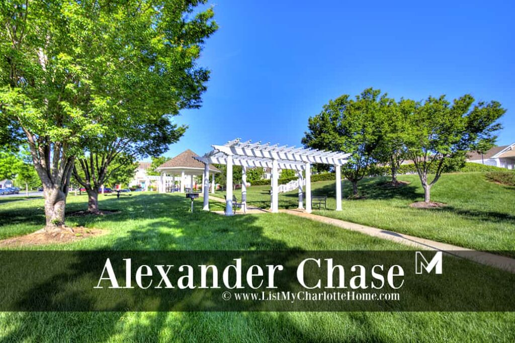 17151 Doe Valley Court Cornelius NC 28031 Penthouse Condo in Popular