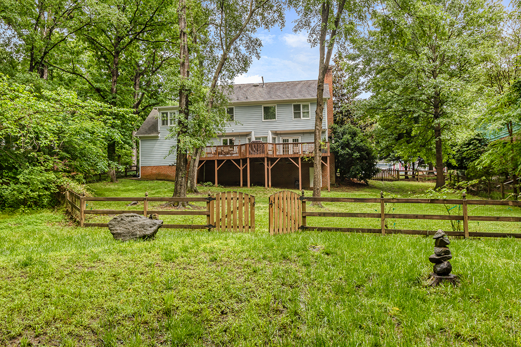 Hidden Gem on 1.3 acres in the Heart of SouthPark! Charlotte NC Homes