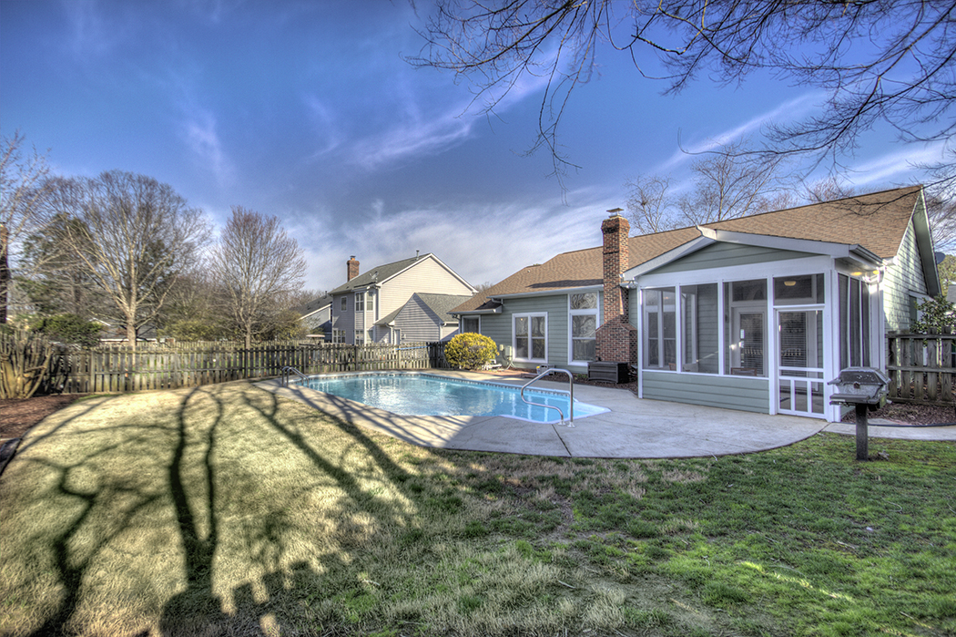 RANCH HOME in Popular Blakeney Neighborhood with POOL! Charlotte NC